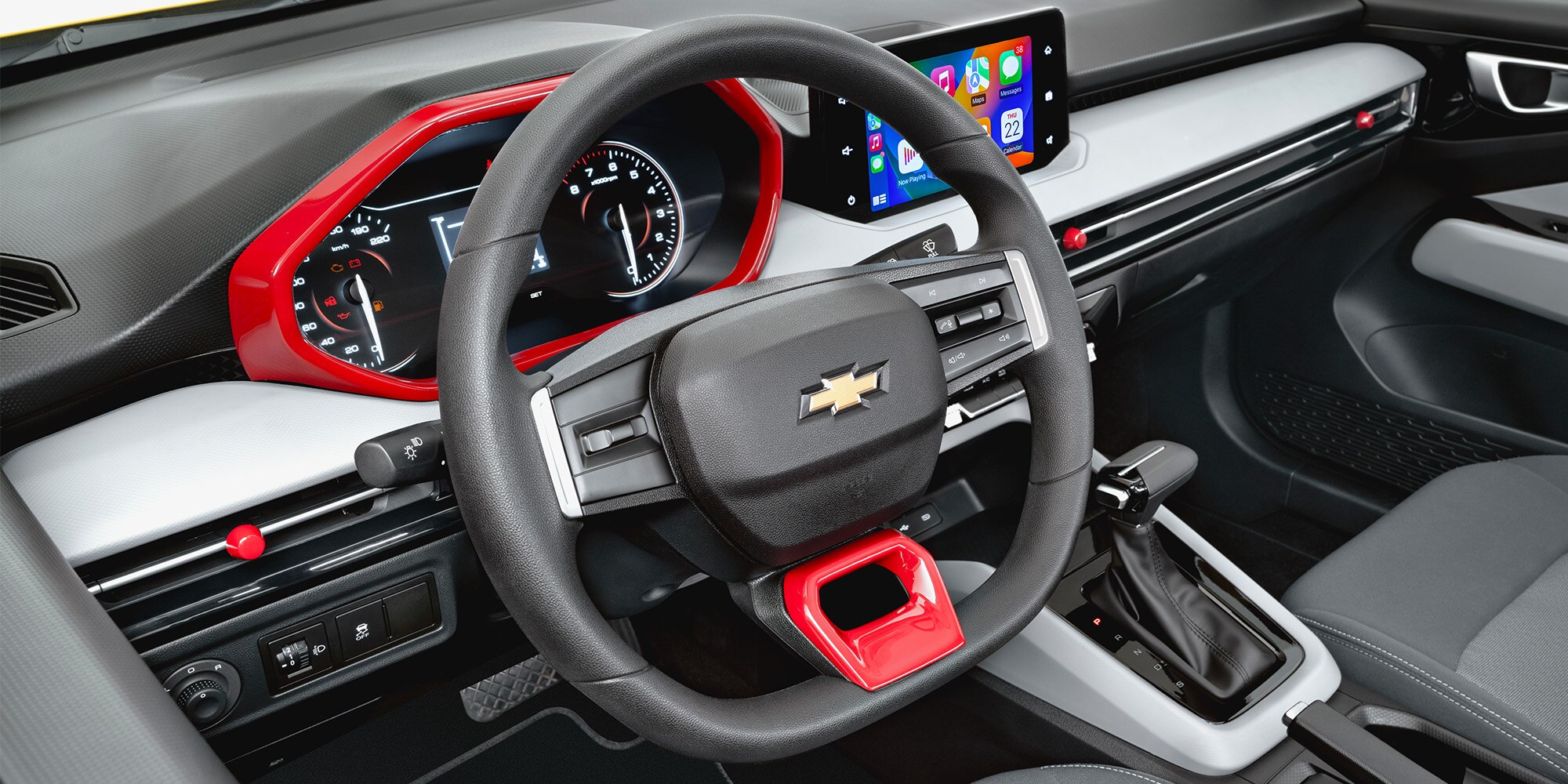 Equipa el interior de tu Chevrolet Aveo Hatchback 2025 con un set de molduras